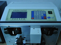 【大平方剝線機(jī)】擁有精密結(jié)實(shí)的機(jī)身，觸模式